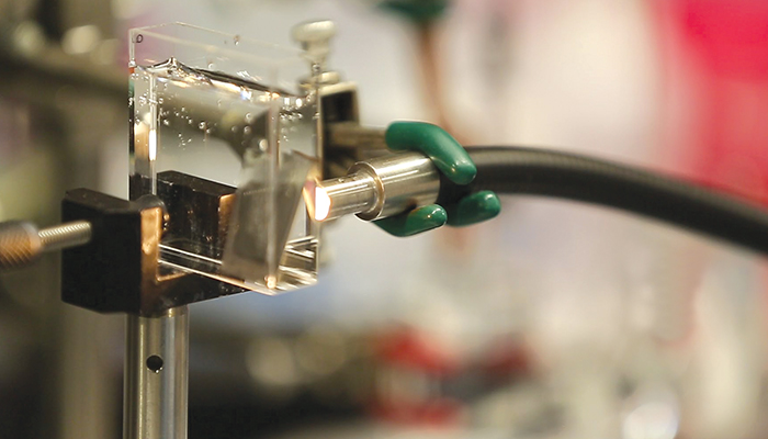 Bionic Leaf Turns Sunshine, Water and CO2 Into Liquid Fuel