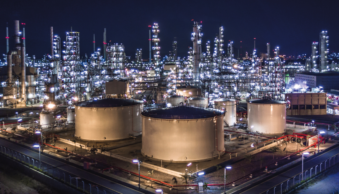 What Drives Crude and Distillate Prices?